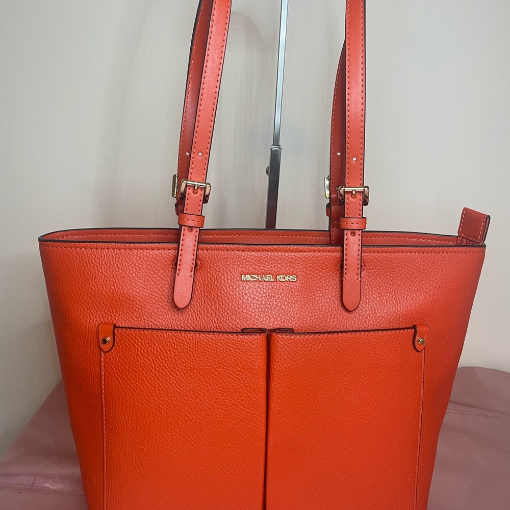 Authentic Michael Kors Purse  #039NC Jet Set Medium Pocket Tote Bag Orange.